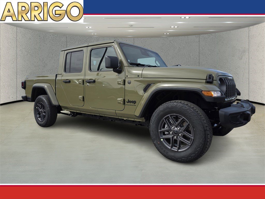 2026 Jeep Gladiator Sport S's photo
