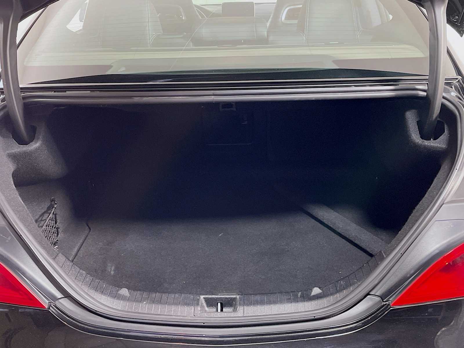 2018 Mercedes Benz CLA 250 4MATIC photo 23