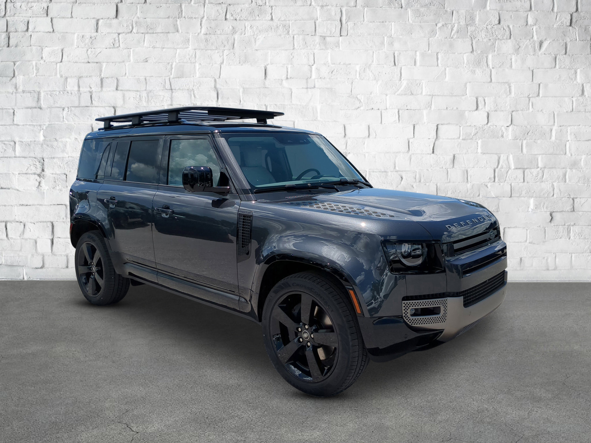 2025 Land Rover Defender 110 X-Dynamic SE photo 6