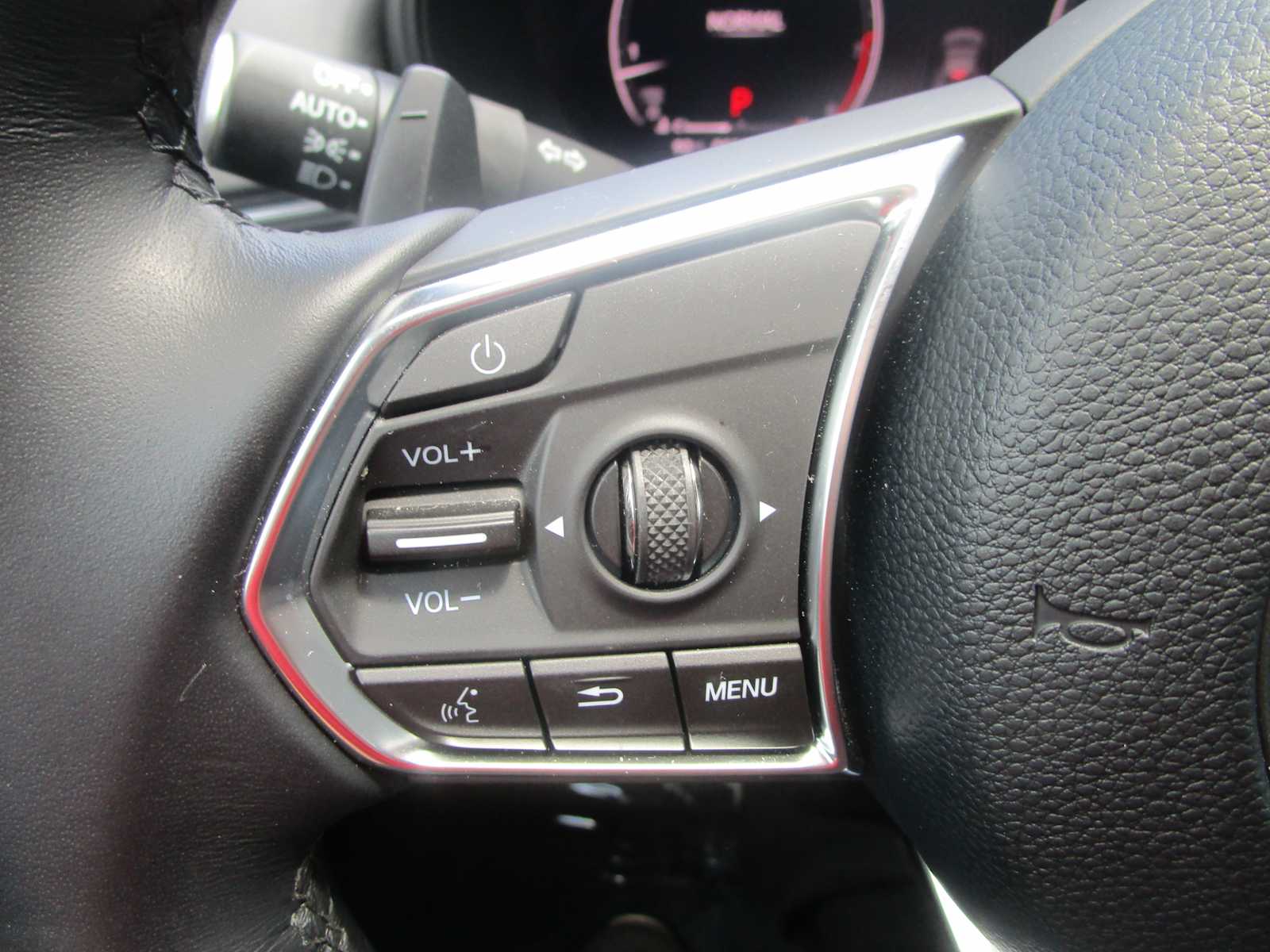 2025 Acura TLX Technology photo 30