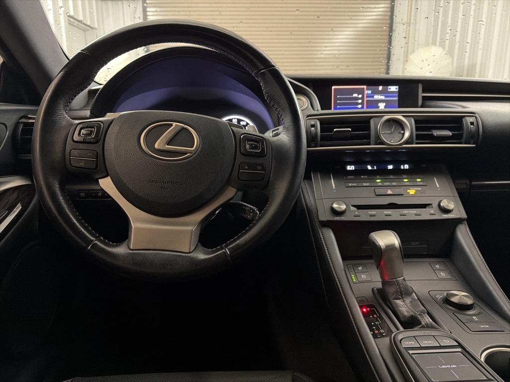 2015 Lexus RC 350 photo 24