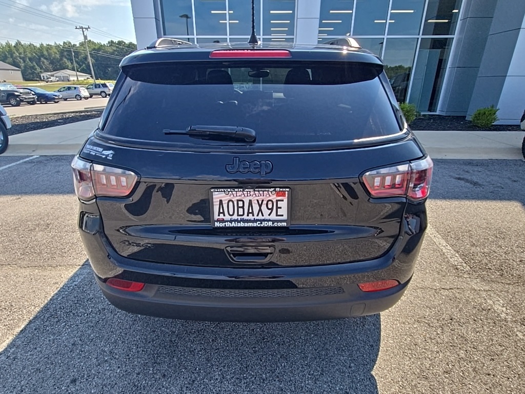 2023 Jeep Compass Altitude photo 3