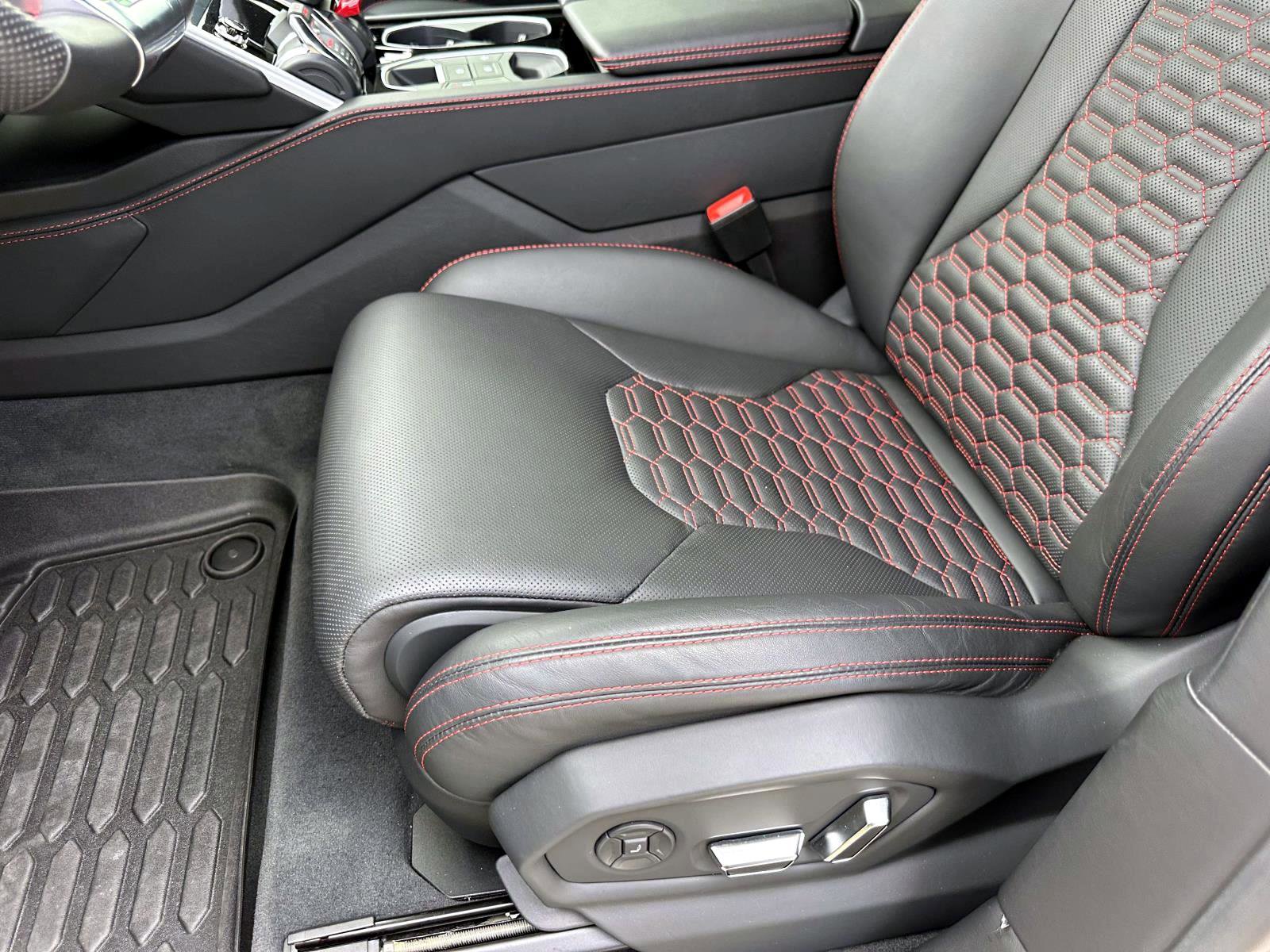 2022 Lamborghini Urus Base photo 20