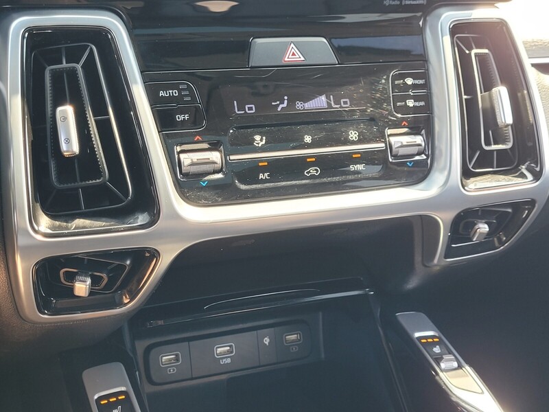 2022 Kia Sorento SX photo 20