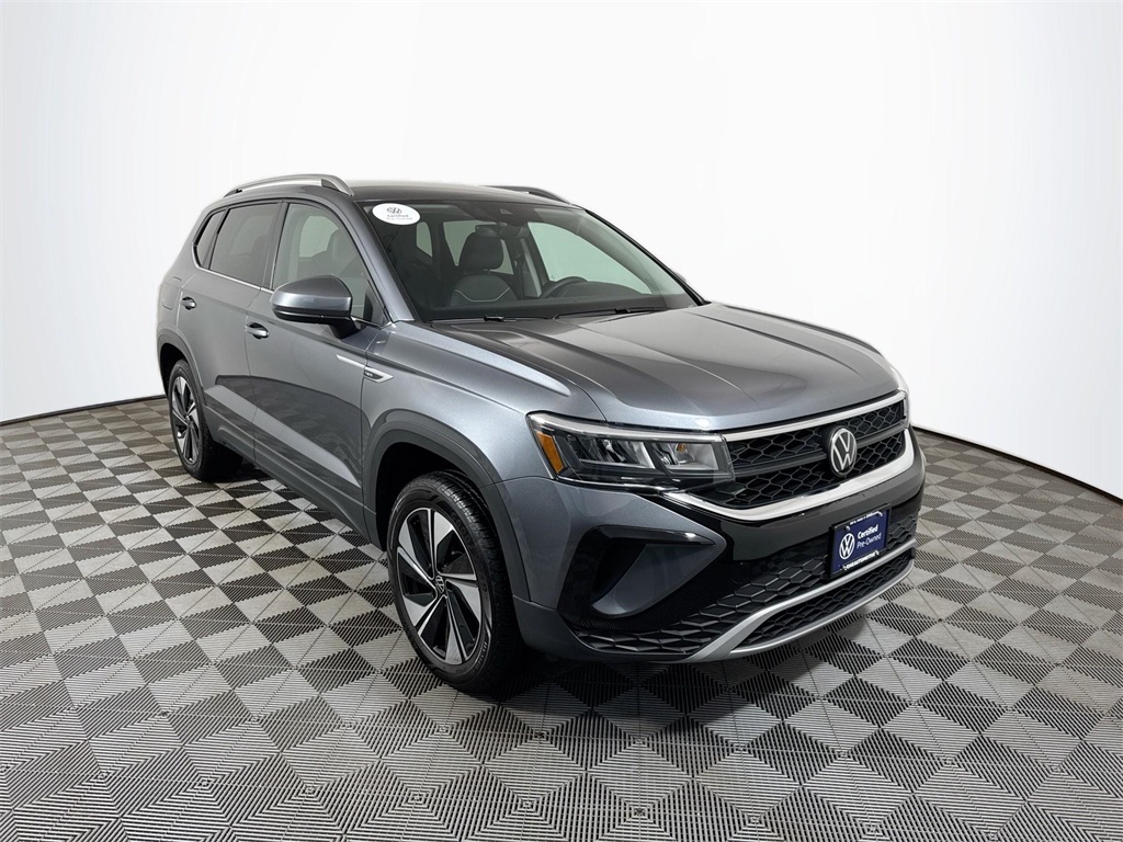 2023 Volkswagen Taos SE photo 4