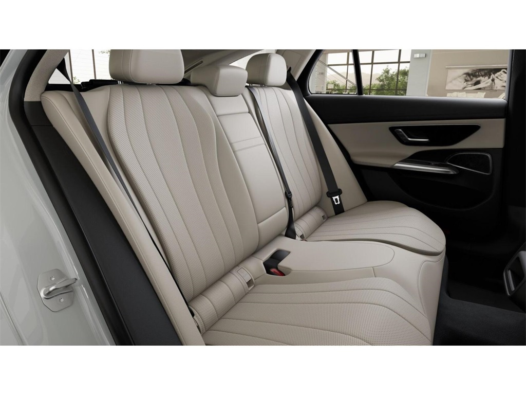 2025 Mercedes Benz E 450 4MATIC All-Terrain Wagon photo 5