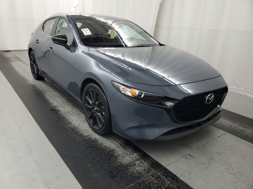 2024 Mazda Mazda3 2.5 s Carbon photo 3
