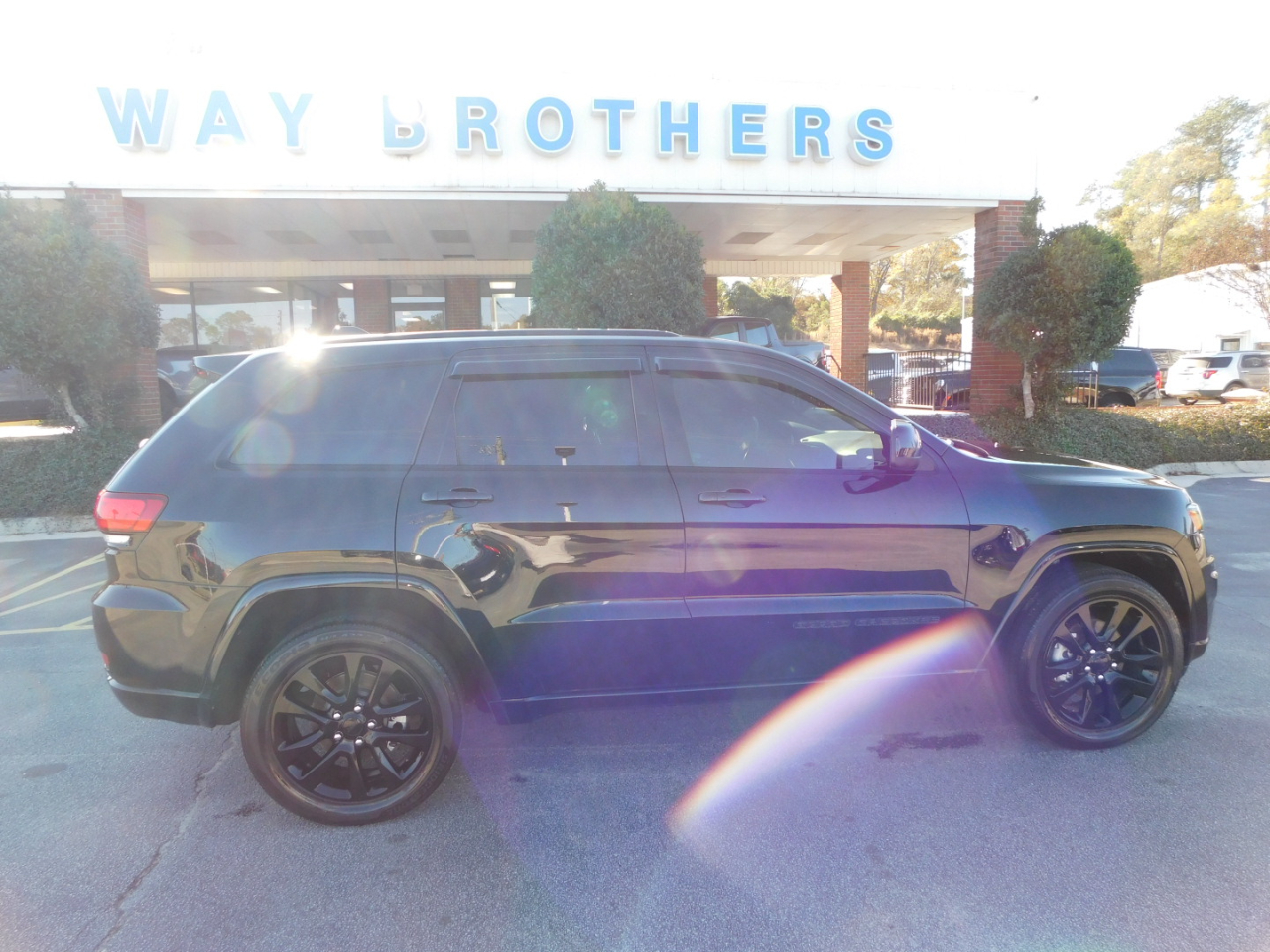 2019 Jeep Grand Cherokee Altitude's photo