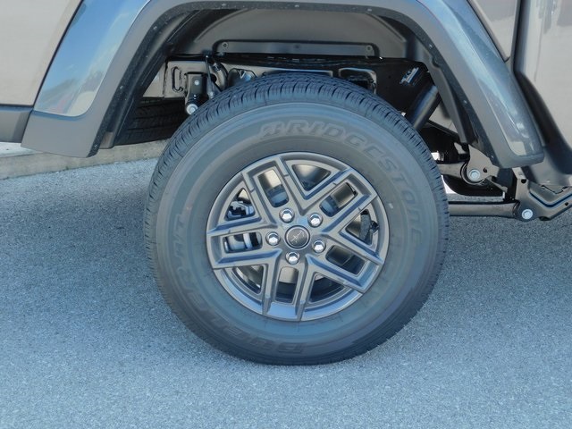2025 Jeep Gladiator Sport S photo 7