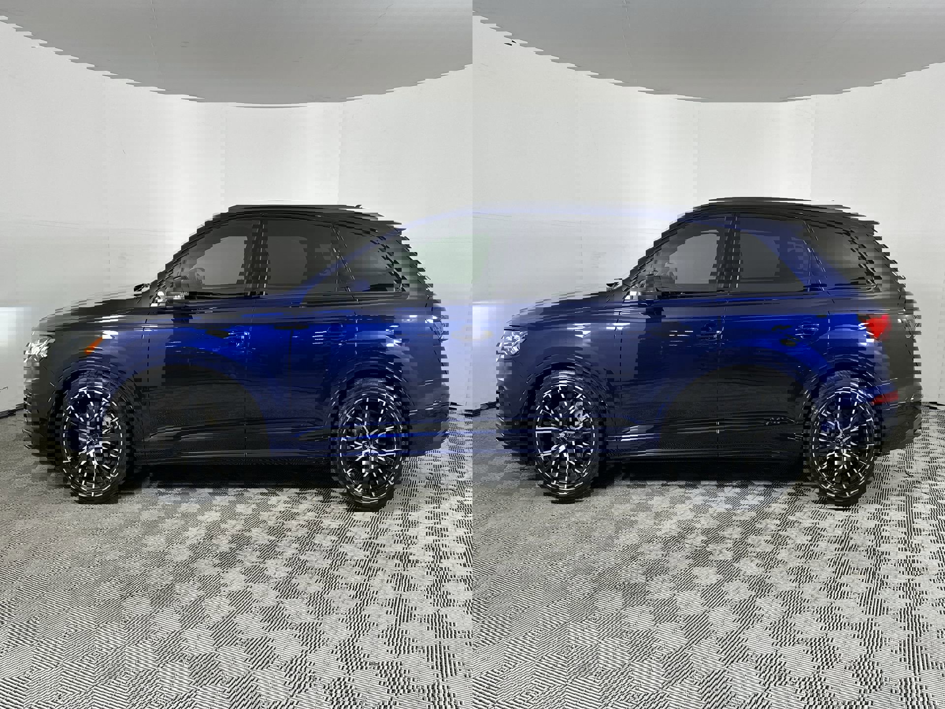 2020 Audi Q7 Prestige photo 4