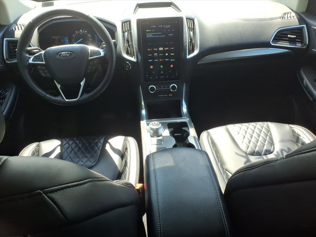 2024 Ford Edge Titanium photo 6