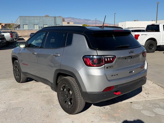2024 Jeep Compass Trailhawk photo 3