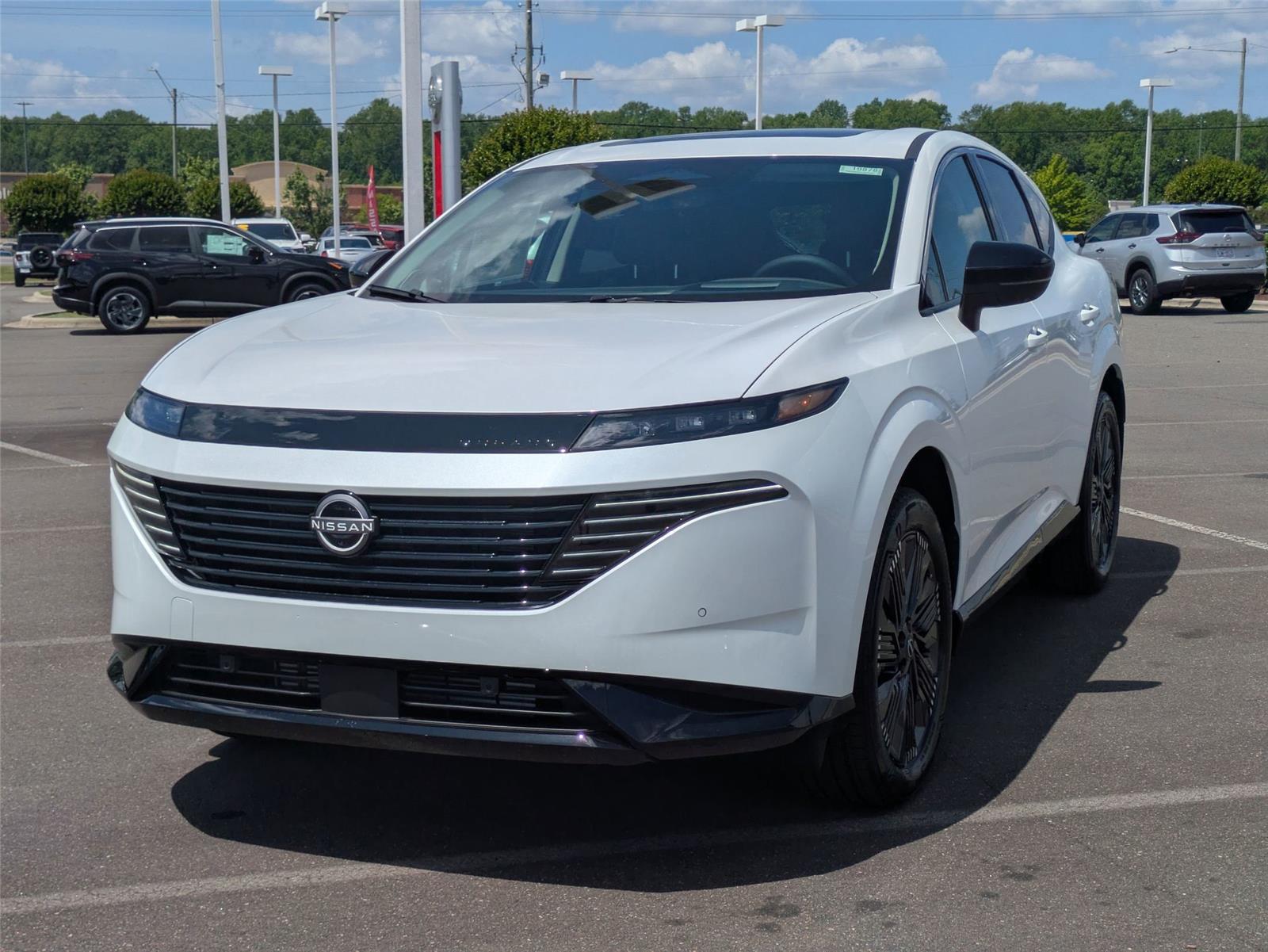 2025 Nissan Murano Platinum's photo