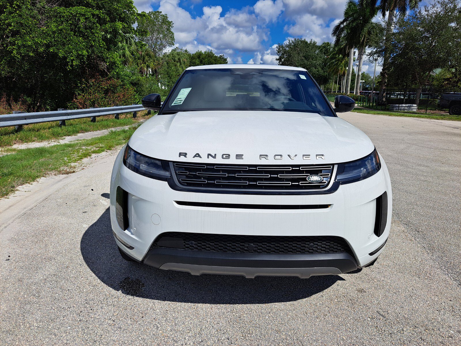 2026 Land Rover Range Rover Evoque S photo 8