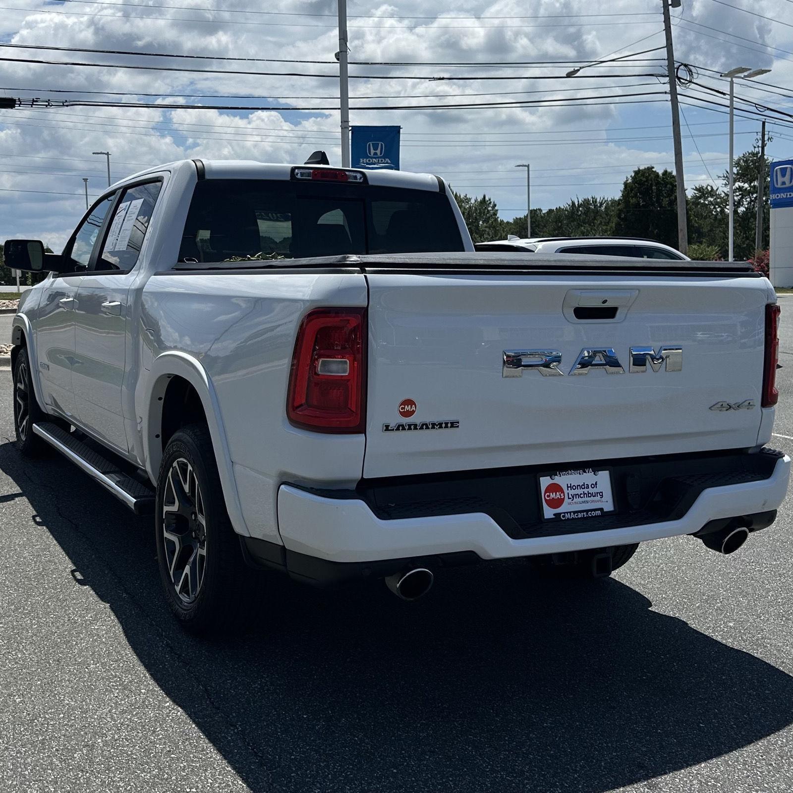 2025 Ram 1500 Laramie photo 3