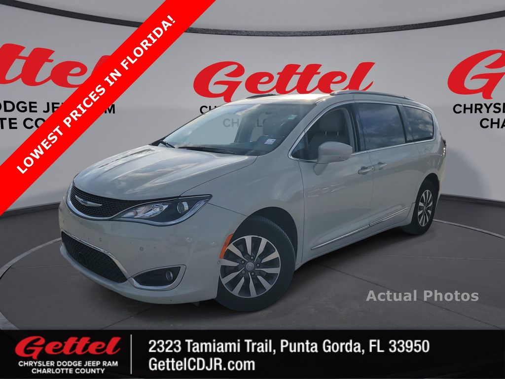 2020 Chrysler Pacifica Touring L Plus's photo