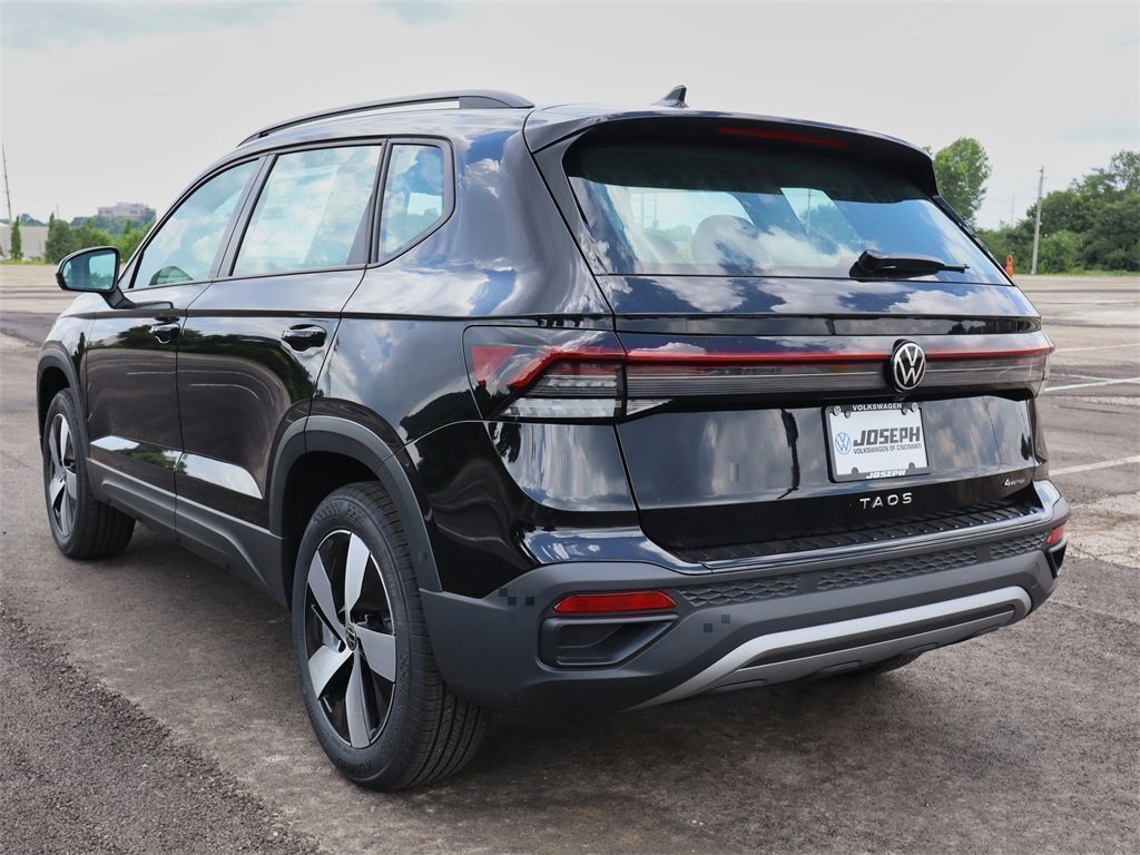 2025 Volkswagen Taos S photo 2