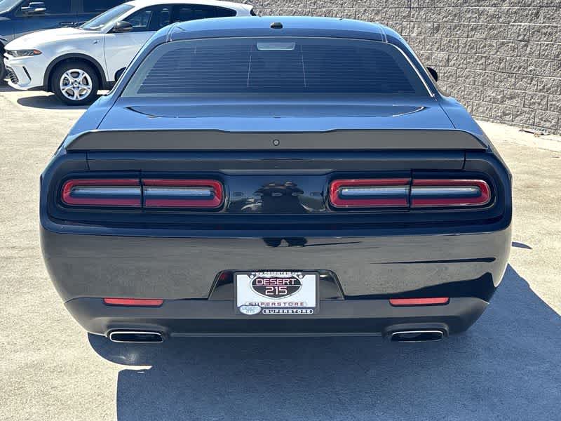 2020 Dodge Challenger SXT photo 7
