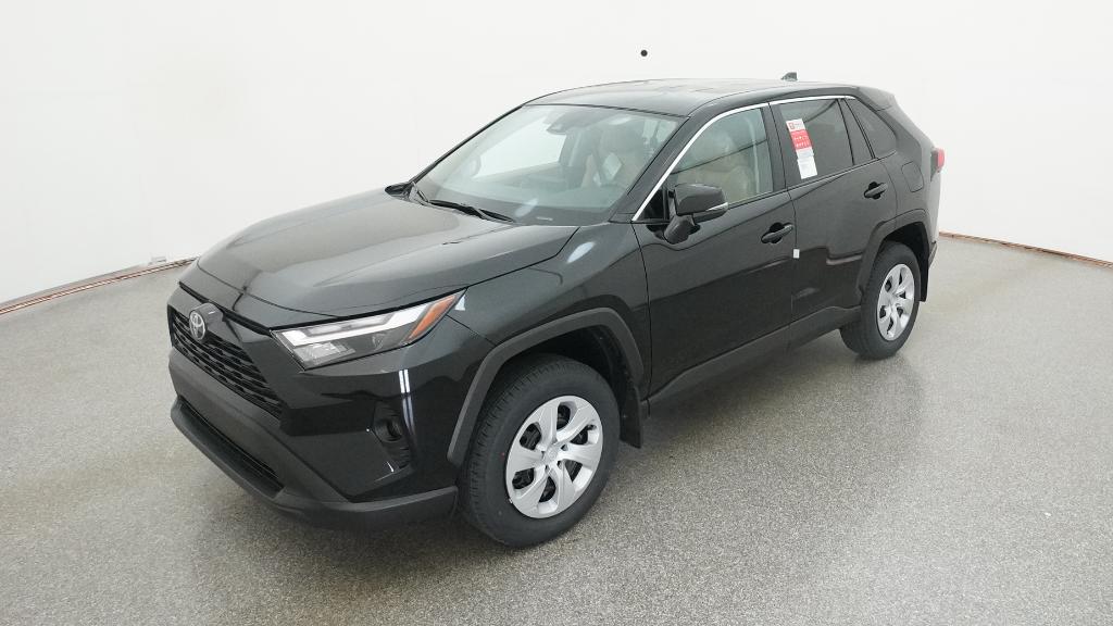 2025 Toyota RAV4 LE's photo