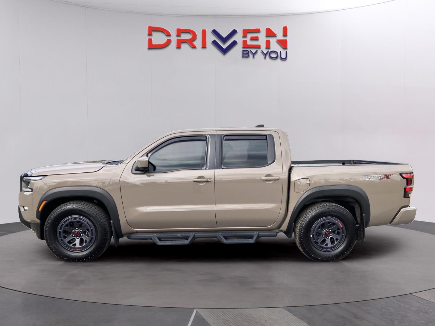 2023 Nissan Frontier PRO-X photo 3