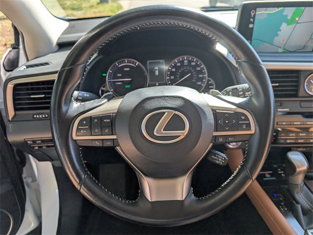 2022 Lexus RX 450hL photo 17