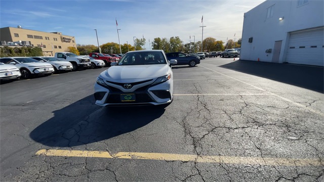 2022 TOYOTA CAMRY XSE AWD - Image 4