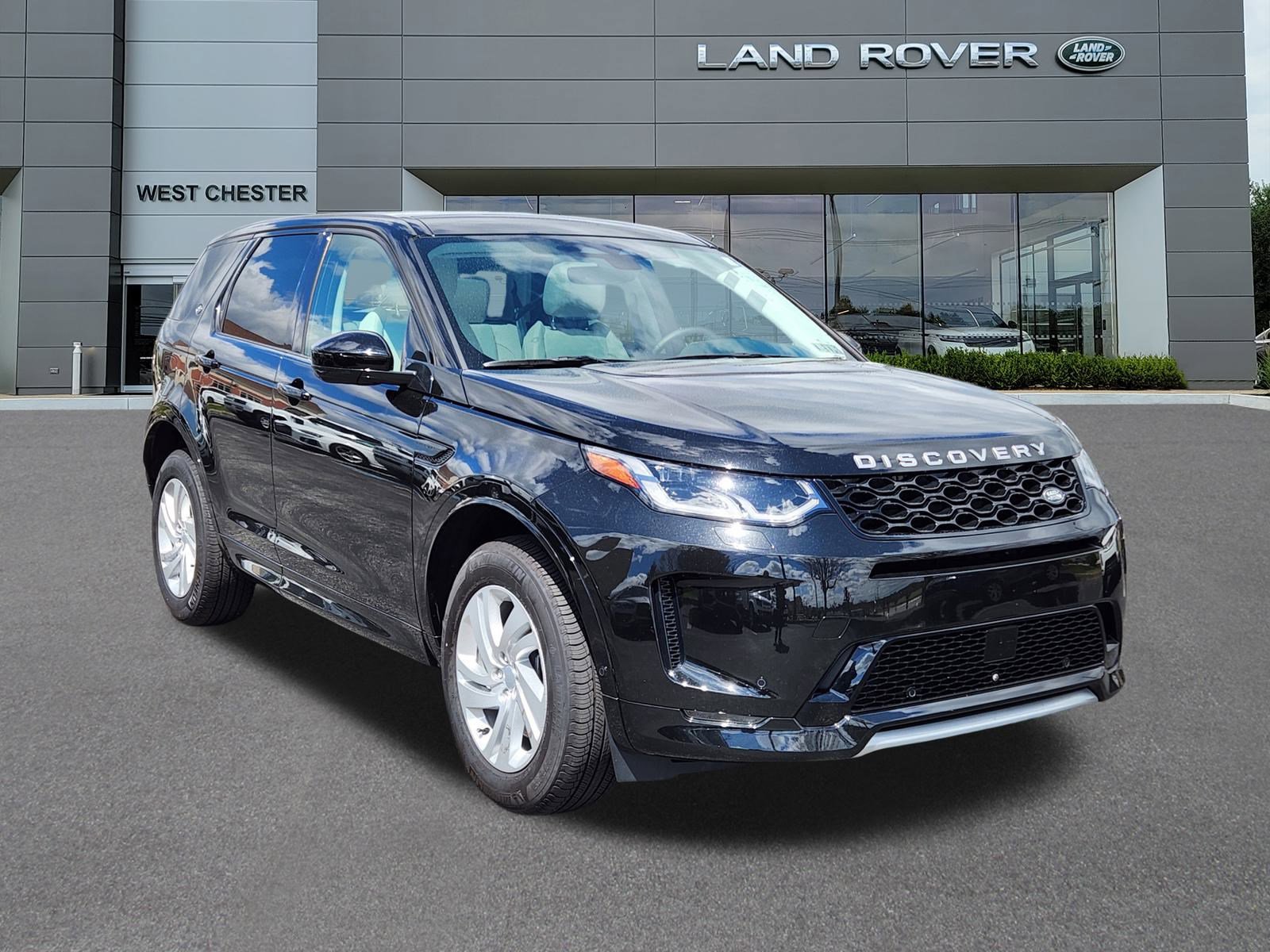2024 Land Rover Discovery Sport S photo 2
