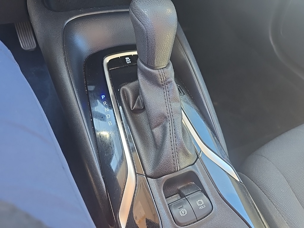 2022 Toyota Corolla LE photo 12