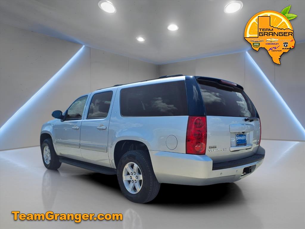 2014 Gmc Yukon XL SLT 1500 photo 2