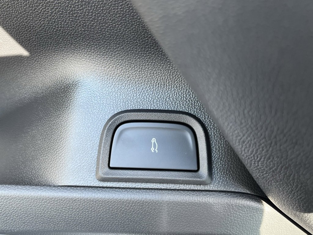 2026 Chevrolet Equinox ACTIV photo 9