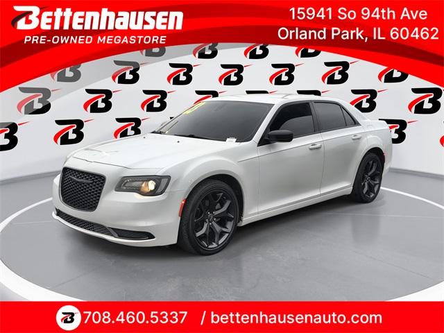 2023 Chrysler 300 Touring
