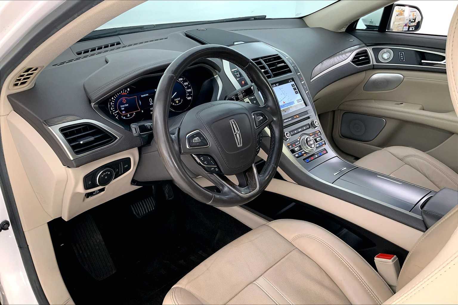 Used 2017 Lincoln MKZ Reserve with VIN 3LN6L5F95HR631824 for sale in Des Moines, IA