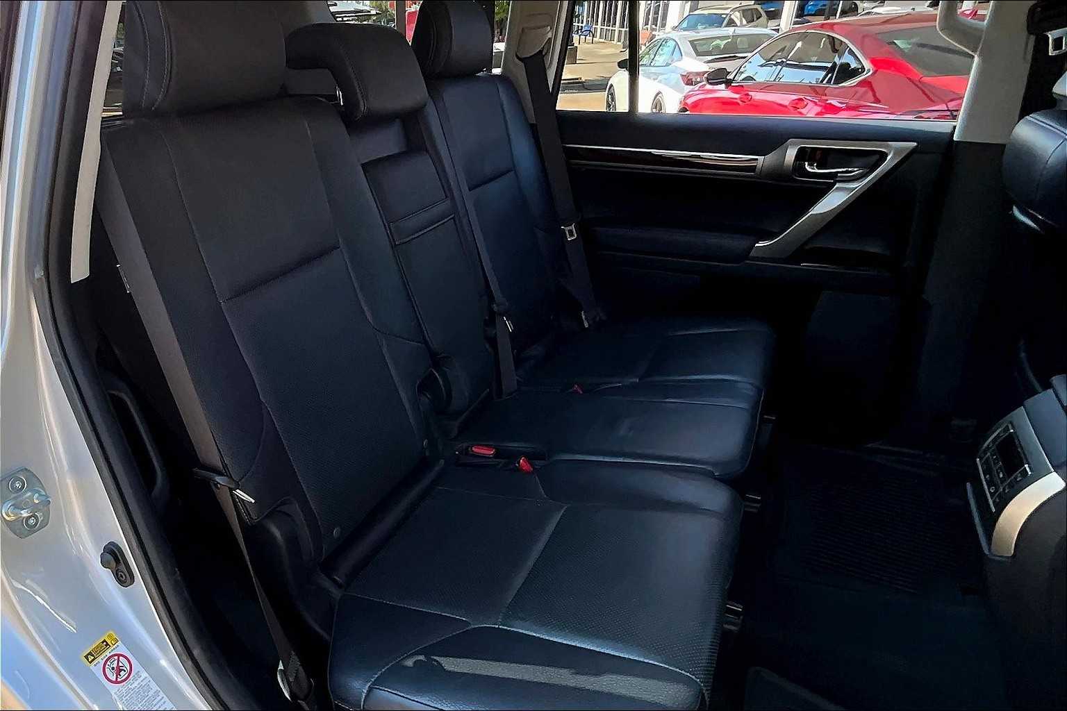 2017 Lexus GX 460 Premium photo 18
