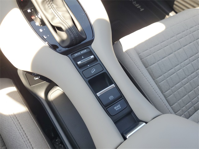 2026 Honda HR-V LX photo 22