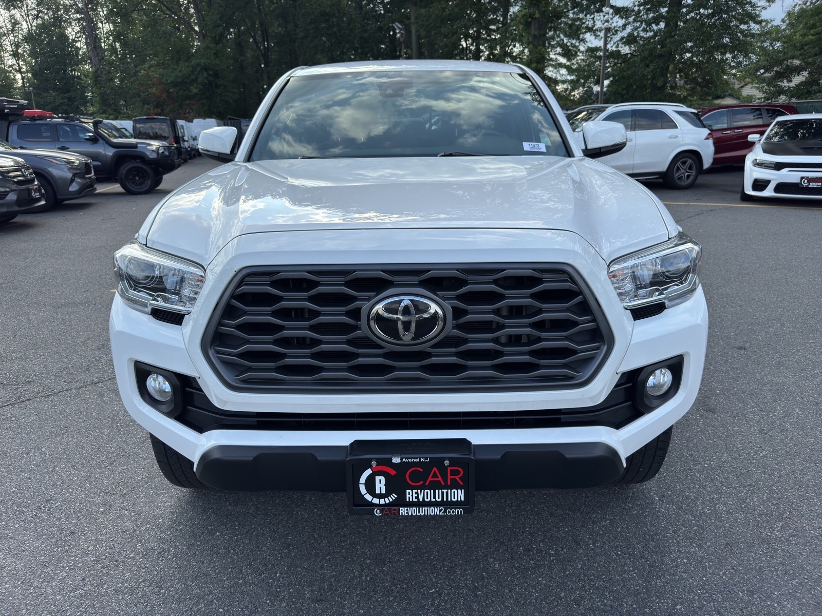 2020 Toyota Tacoma TRD SR5 photo 2