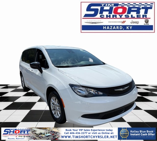 2026 Chrysler Voyager LX's photo