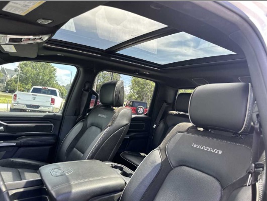 2023 Ram 1500 Laramie photo 2