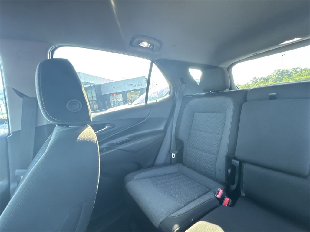 2022 Chevrolet Equinox LT photo 11
