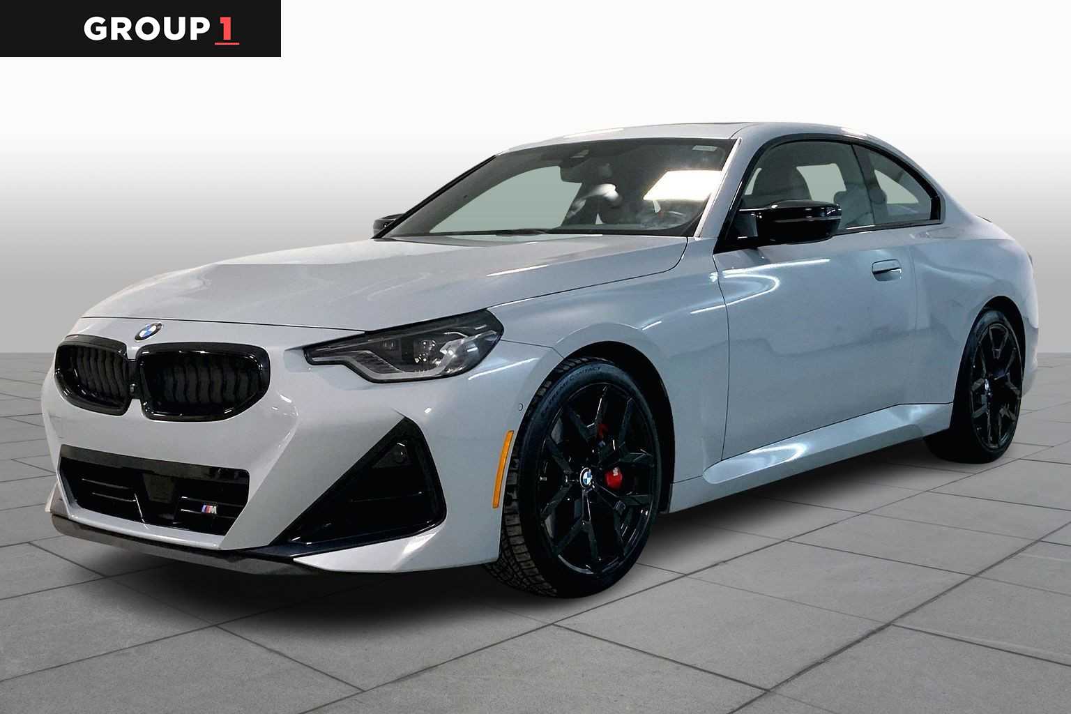 2025 BMW 2 Series M240i's photo