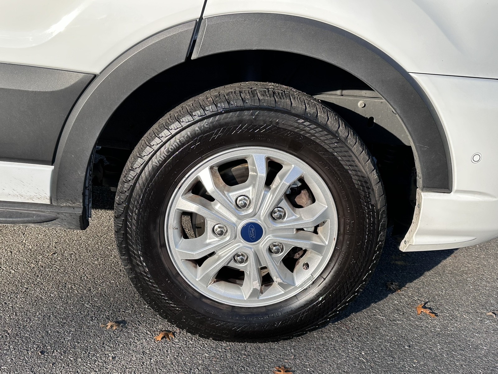 2021 Ford Transit Passenger XLT photo 12