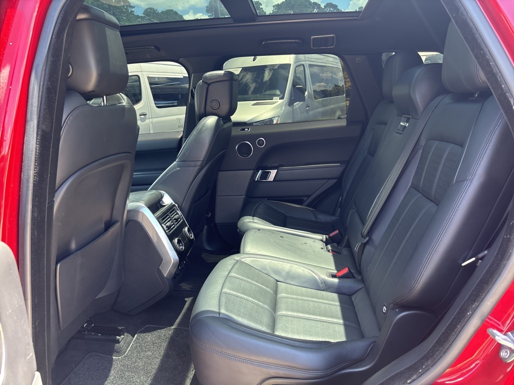 2019 Land Rover Range Rover Sport SuperCharged HSE Dynamic photo 18
