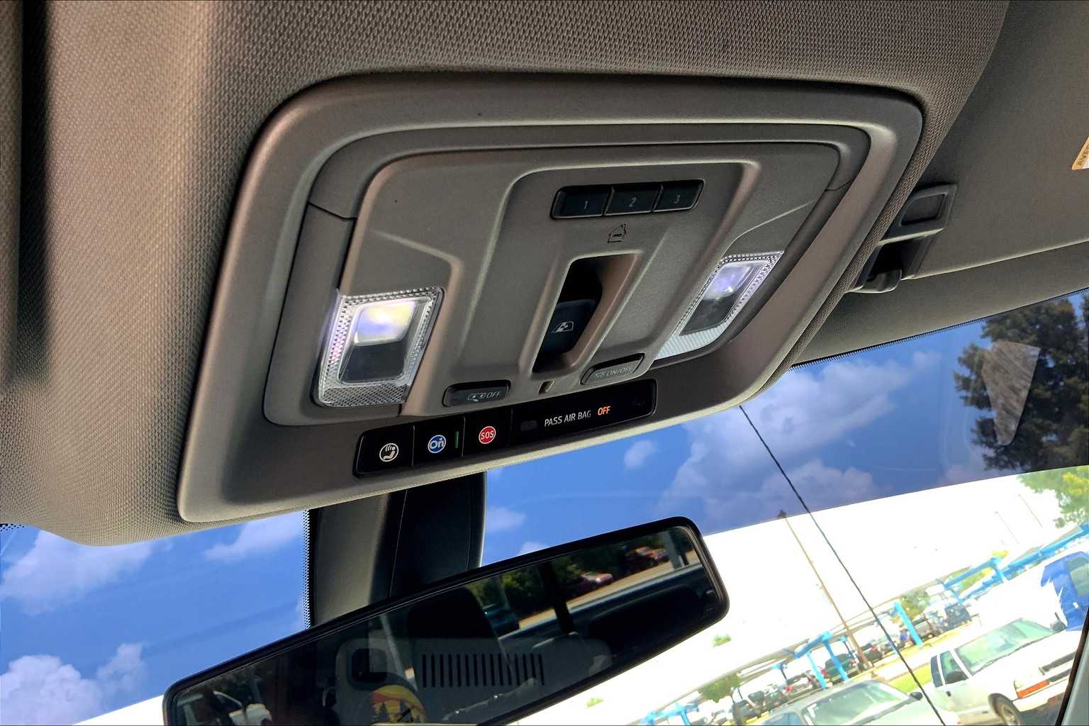2020 Chevrolet Silverado 1500 LT photo 29