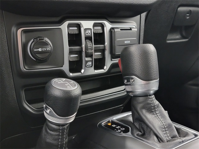 2025 Jeep Wrangler Sport S photo 23