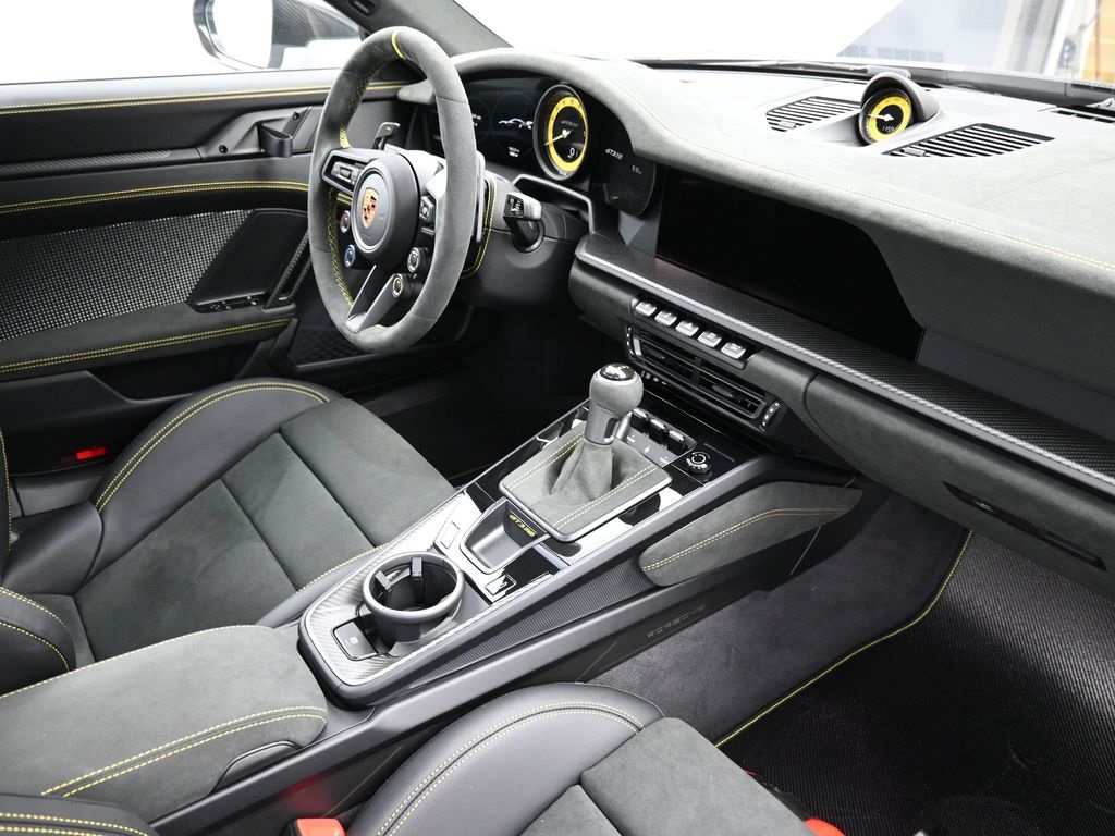 2025 Porsche 911 GT3 RS photo 9