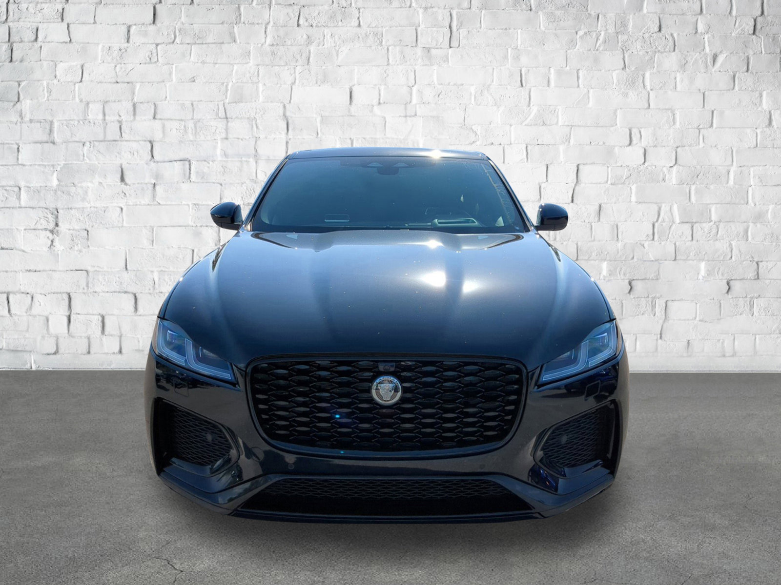 2026 Jaguar F-PACE P250 R-Dynamic S photo 2