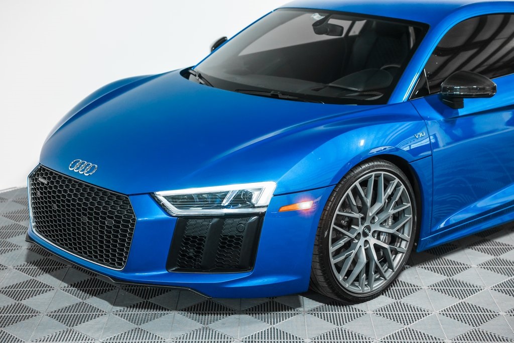 2017 Audi R8 V10 Plus Coupe photo 18