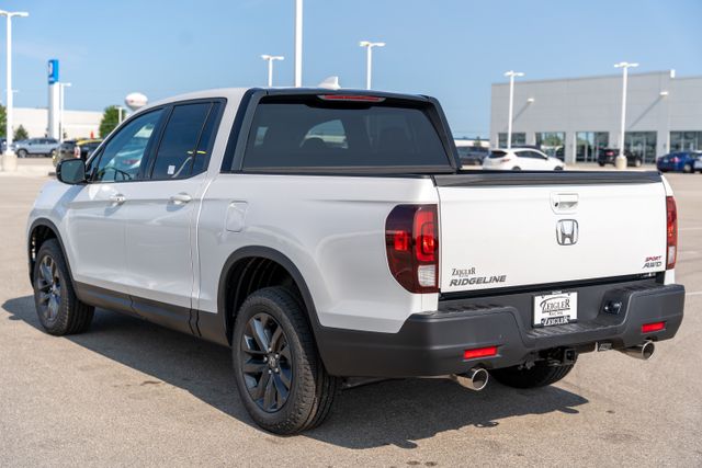 2023 Honda Ridgeline Sport photo 3