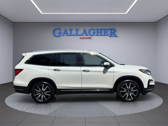 2022 Honda Pilot Touring photo 3