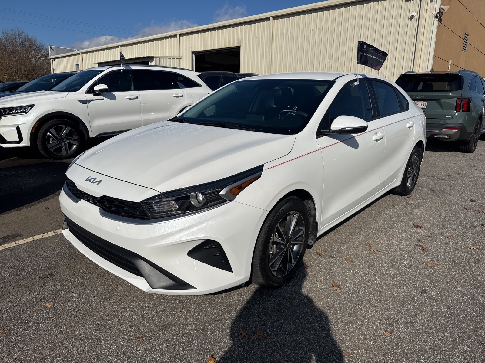 2024 Kia Forte LXS photo 3