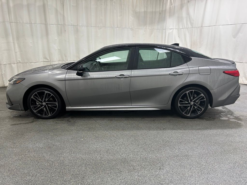 2025 Toyota Camry XSE photo 4